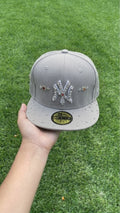 Casquette NY Yankees Grise Custom - Strass & Bijoux Étincelants